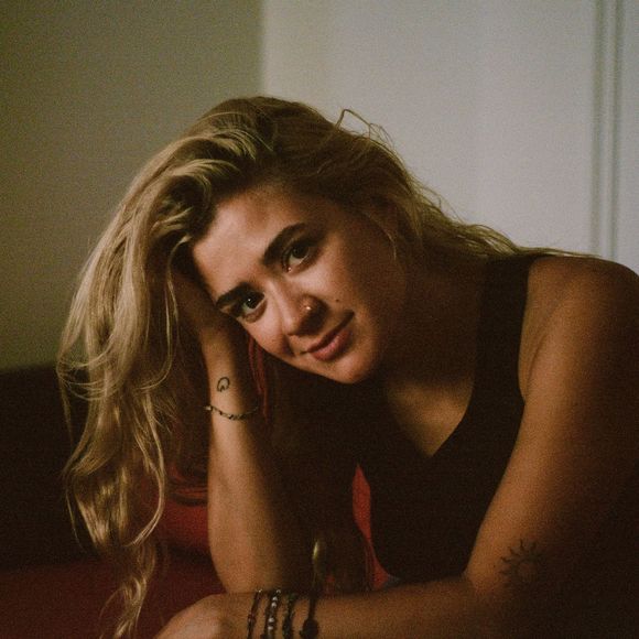 Meet your Posher, Katarina - Picture 1 of 1